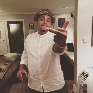 Meet your Posher, Carlos